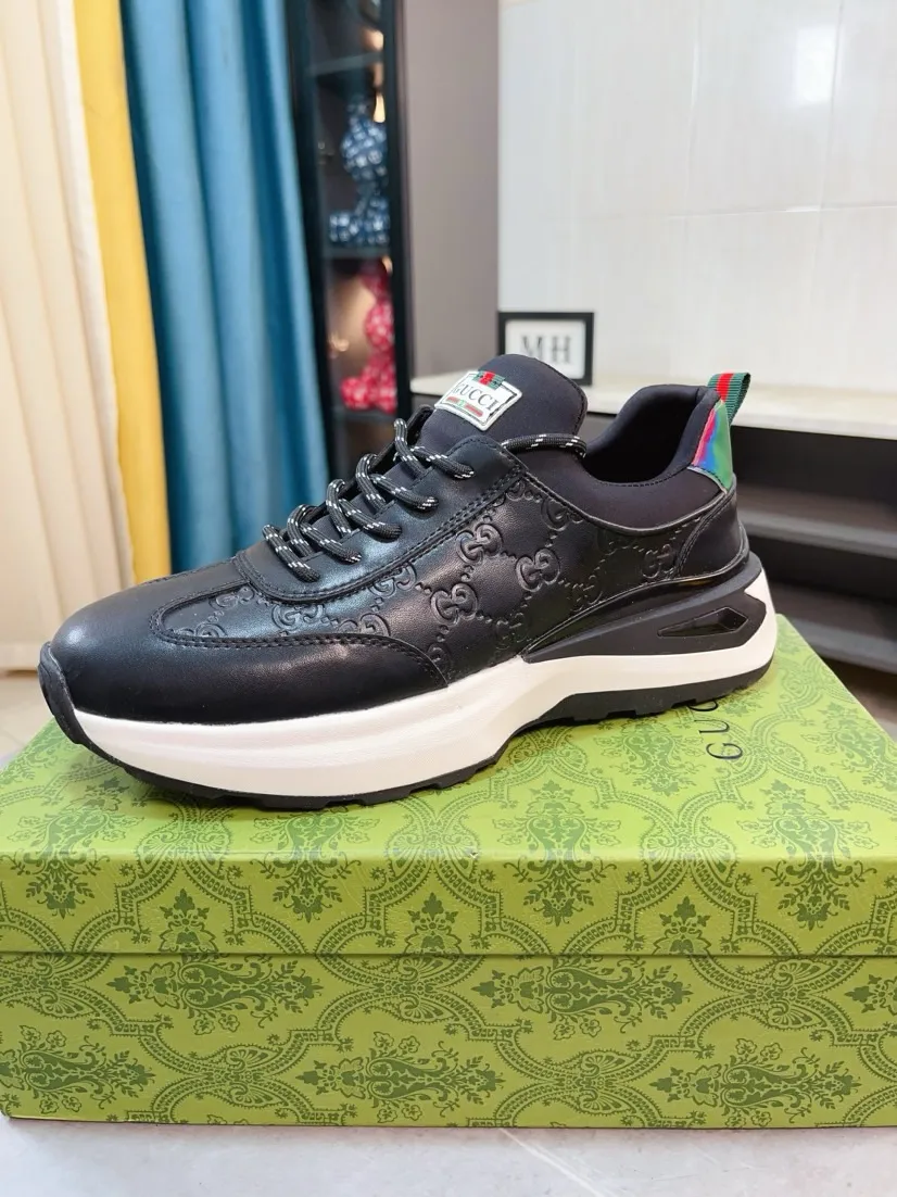 Factory price 458🌹🌹GUCCI [Gucci] New high-end brand of men's shoes, the latest fashionable casual men's shoes, trendy and versatile style, relaxed and sporty style, uppers imported from Italy, first-layer cowhide, genuine leather lining and ultra-fine workmanship. Original personalized fashionable rubber wear-resistant outsole, light and comfortable on the foot, size 38-44